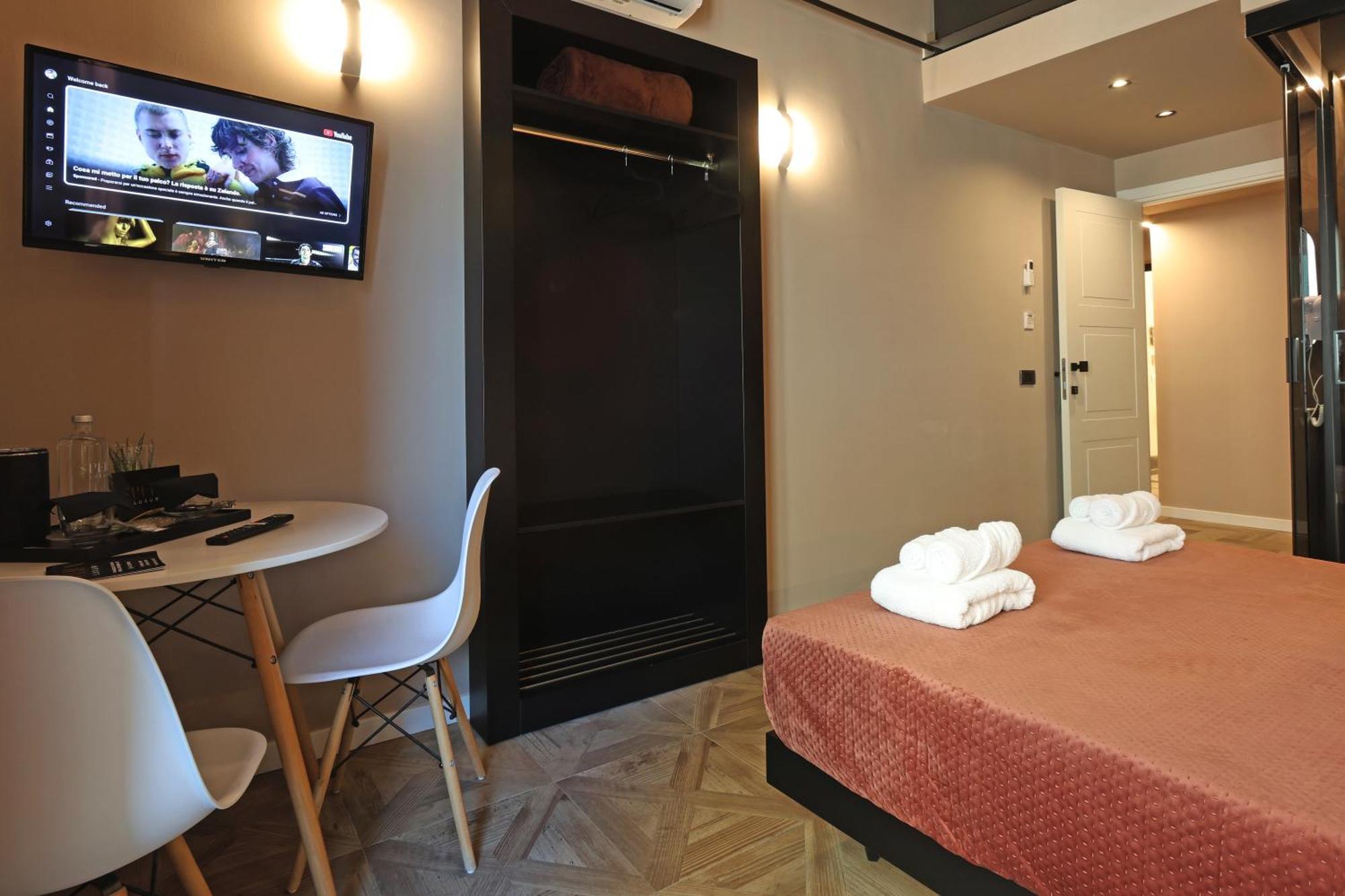 Spera Luxury & *